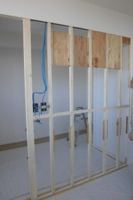 建具を3枚連動引戸に変更し、開放的＆フレキシブルな空間に